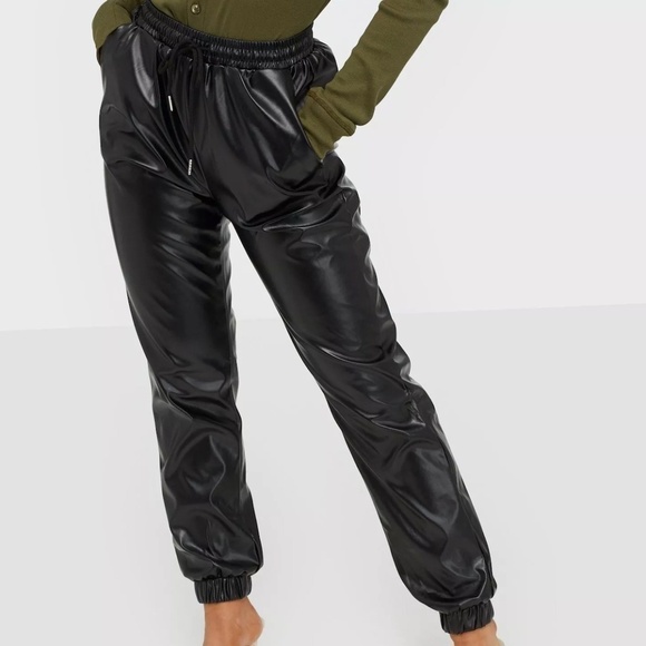 EUC Missguided Faux Leather Jogger Pants Black Drawstring Trousers Petite 8 8P - Picture 2 of 7